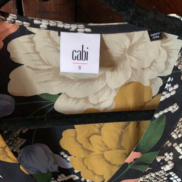 Cabi#3762 snake/floral top Small - Picture 3 of 10